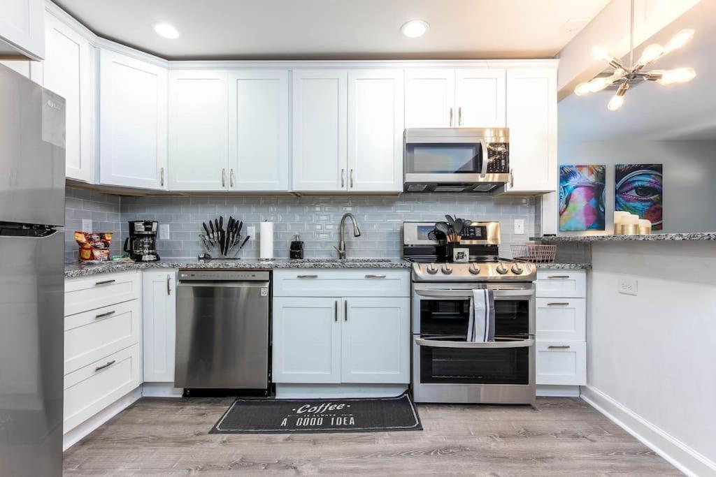 West End Bungalow Perfect To Work, Play, & Escape Atlanta Eksteriør billede