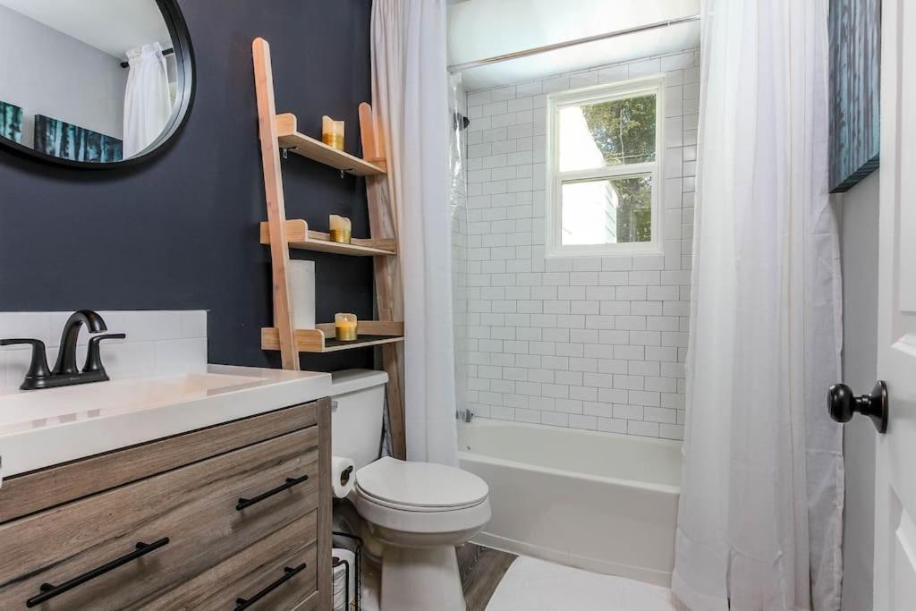 West End Bungalow Perfect To Work, Play, & Escape Atlanta Eksteriør billede